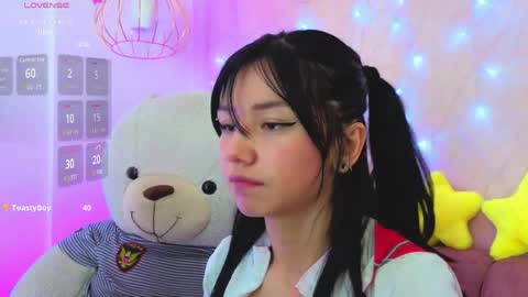   online show from April 1, 1:41 pm