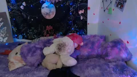 april_l6 online show from December 30, 6:20 am