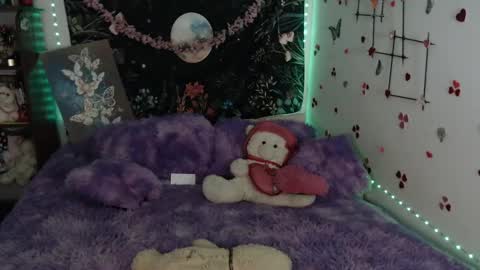 april_l6 online show from February 18, 1:55 pm