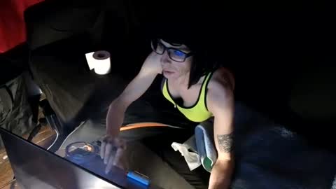 Snapshot of april_show_her chatting on June 16, 9:01 am April Strife online show from June 16, 9:01 am