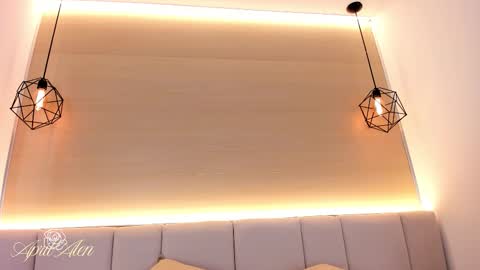 April online show from November 10, 6:45 am