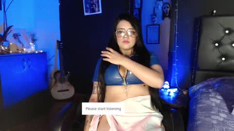 Snapshot of aprildol chatting on January 21, 10:19 am lucy online show from January 21, 10:19 am