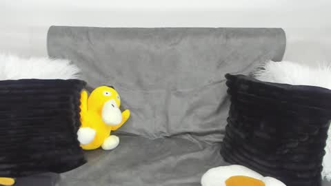 April online show from February 21, 7:10 pm