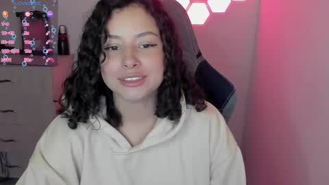 aqua emilly online show from February 27, 3:14 am