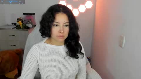 aqua emilly online show from December 21, 11:34 pm