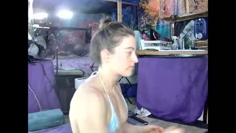 aquafoxxy online show from March 9, 5:33 am