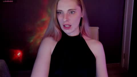 aqualen online show from November 12, 8:30 pm