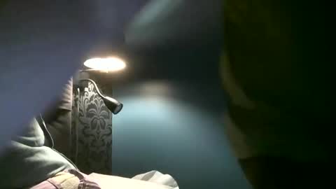 Snapshot of aquamale40 chatting on February 15, 10:14 am aquamale40 online show from February 15, 10:14 am