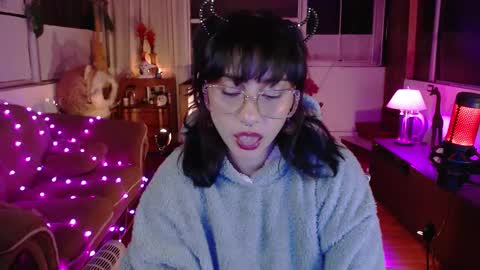 Snapshot of aquamarinebubble chatting on October 14, 3:18 am Zam independent model online show from October 14, 3:18 am