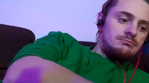 Snapshot of aquarius4220 chatting on January 5, 10:53 am Aquarius420 online show from January 5, 10:53 am