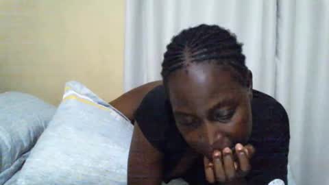 Snapshot of ara_bellah chatting on October 25, 10:26 pm ara bellah online show from October 25, 10:26 pm