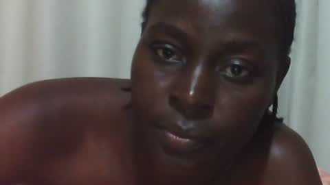 Snapshot of ara_bellah chatting on November 15, 10:04 pm ara bellah online show from November 15, 10:04 pm