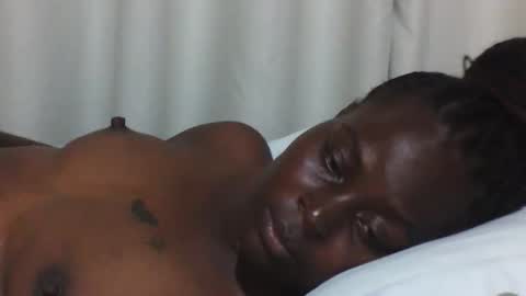 Snapshot of ara_bellah chatting on February 19, 9:33 pm ara bellah online show from February 19, 9:33 pm