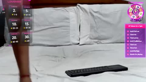 Arab Catwoman online show from November 11, 6:13 am