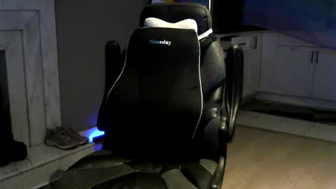 BustyPrincessLeila online show from January 11, 10:08 am