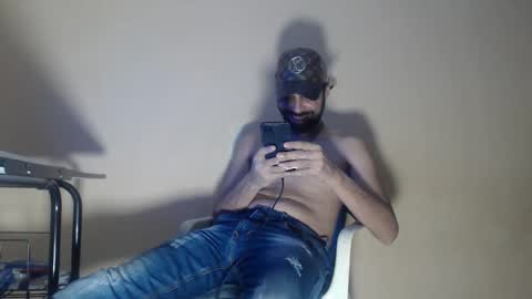 Snapshot of arabebigcock chatting on October 8, 5:49 am ARABE online show from October 8, 5:49 am