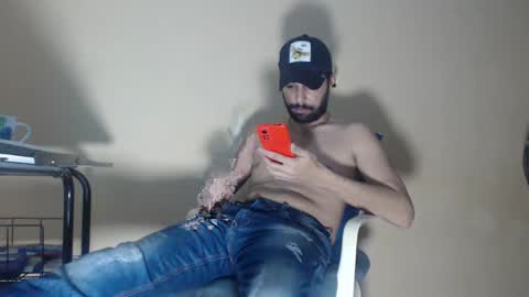 Snapshot of arabebigcock chatting on October 13, 6:57 am ARABE online show from October 13, 6:57 am