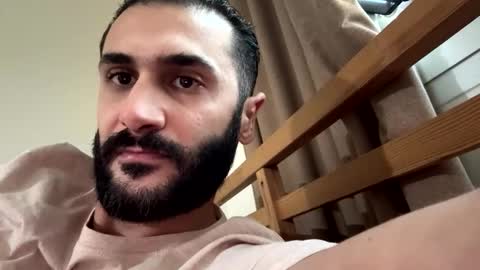 Snapshot of arabhairy90 chatting on December 3, 1:10 pm hairycub online show from December 3, 1:10 pm