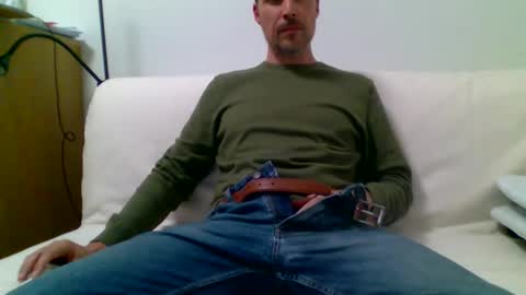 Snapshot of aragon9999 chatting on November 12, 4:51 pm aragon9999 online show from November 12, 4:51 pm