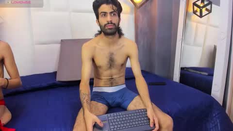 arah_issaa online show from November 3, 10:21 pm