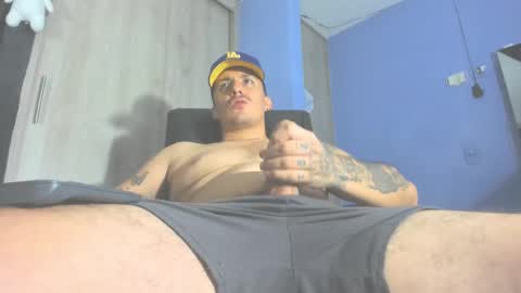 Snapshot of archie_1234 chatting on February 9, 10:21 pm Archie online show from February 9, 10:21 pm