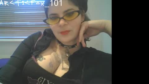 Daisy online show from March 21, 5:27 pm
