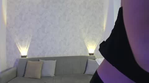    online show from December 13, 8:14 pm