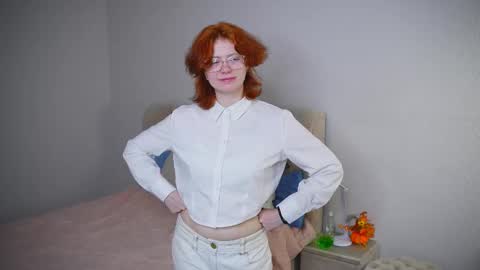 Lilly online show from December 19, 4:41 am