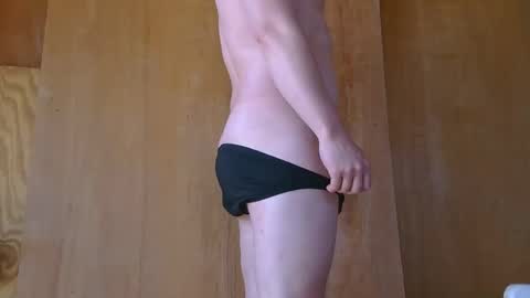 arealjerk69696969 online show from April 28, 7:19 pm