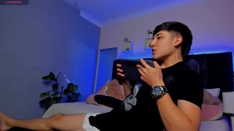 Ares online show from December 13, 7:53 pm