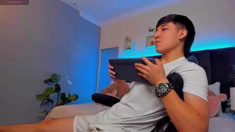 Ares online show from December 16, 4:01 pm