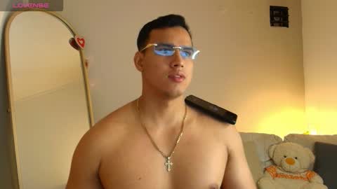 ares levi online show from March 30, 1:06 am