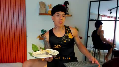 aress444 online show from September 13, 8:30 pm