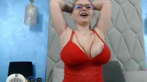 aretialisya online show from December 3, 6:32 am