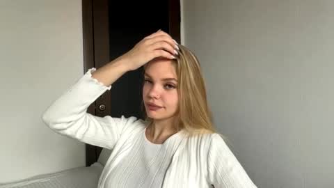 Amelia online show from November 12, 5:41 am