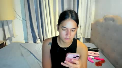 AriCandyAnna online show from February 25, 4:33 am