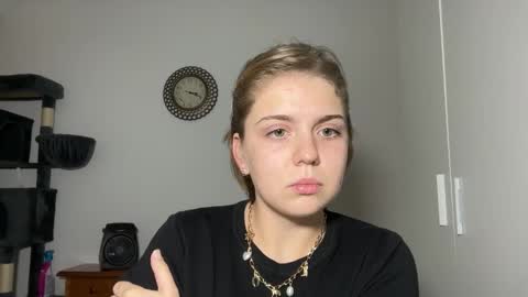 ari_crystal online show from February 4, 1:17 pm