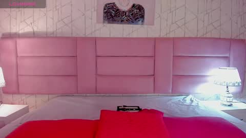 Ari  online show from February 25, 9:13 pm