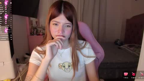 Snapshot of ari_sweet1 chatting on January 5, 10:10 am Ari online show from January 5, 10:10 am