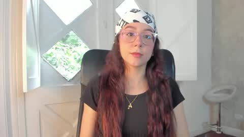 Snapshot of ari_wilde chatting on February 26, 12:48 pm Ari Wilde online show from February 26, 12:48 pm