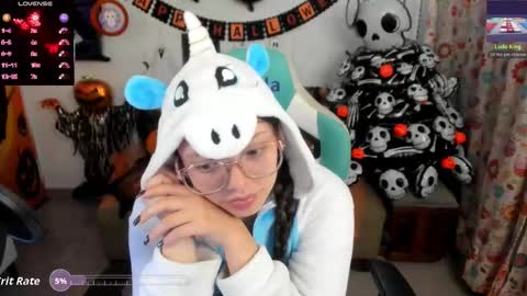 Snapshot of aria_alaia chatting on October 15, 2:33 am Linda online show from October 15, 2:33 am