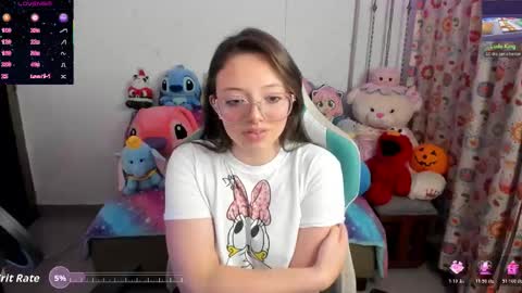 Snapshot of aria_alaia chatting on November 7, 11:49 pm Linda online show from November 7, 11:49 pm