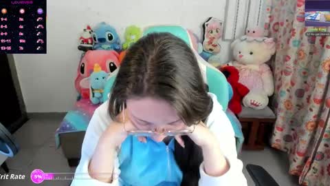 Snapshot of aria_alaia chatting on November 22, 2:54 am Linda online show from November 22, 2:54 am