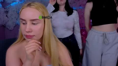 Aria online show from April 7, 7:14 pm