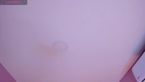 Snapshot of aria_greco chatting on January 13, 2:39 am Aria online show from January 13, 2:39 am