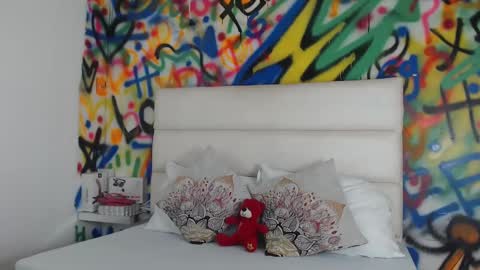 Snapshot of aria_martiin chatting on January 24, 11:26 am aria online show from January 24, 11:26 am