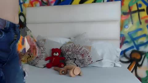 Snapshot of aria_martiin chatting on January 31, 11:56 am aria online show from January 31, 11:56 am