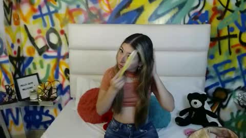 Snapshot of aria_martiin chatting on January 18, 11:47 am aria online show from January 18, 11:47 am