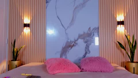 Aria Millers  online show from February 22, 11:35 am