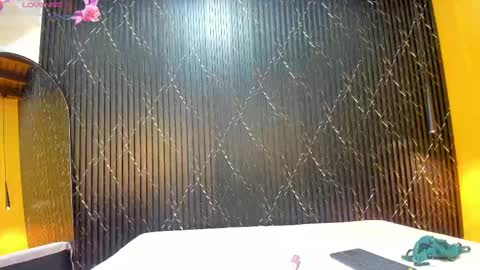 Aria Millers  online show from September 19, 11:44 am